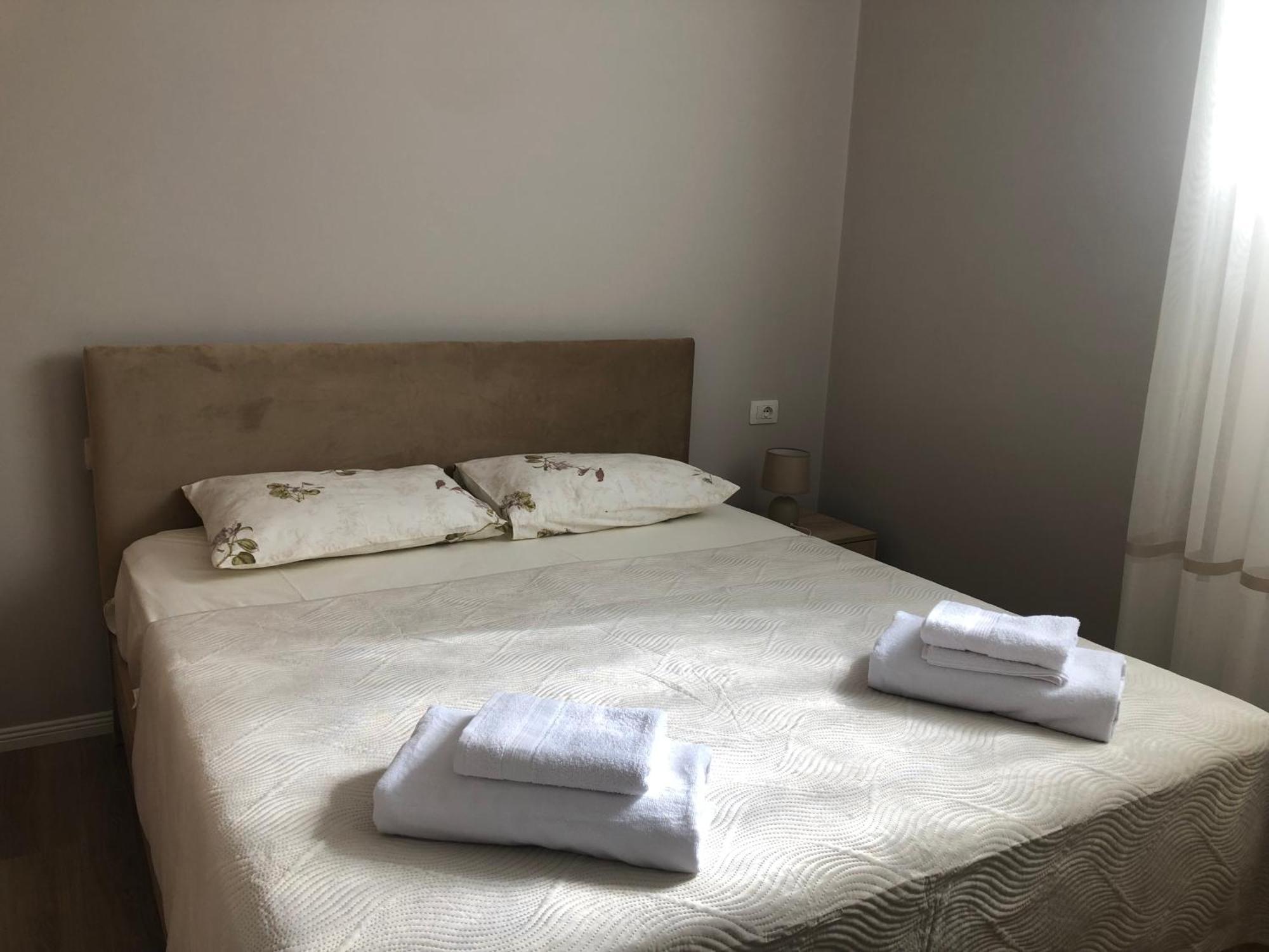 Olivia House Daire Yzberishti Dış mekan fotoğraf