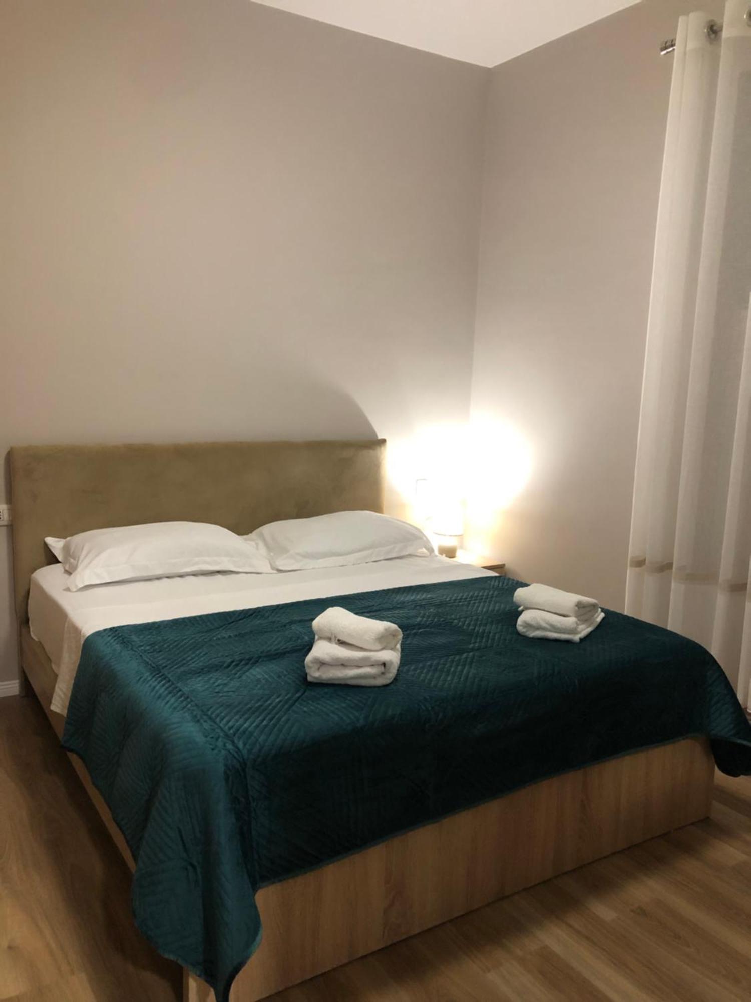 Olivia House Daire Yzberishti Dış mekan fotoğraf